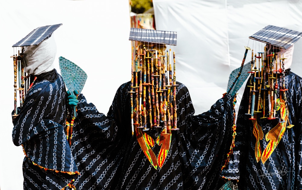 Le Cortège des masques, Collection, Nauld Adjahuime