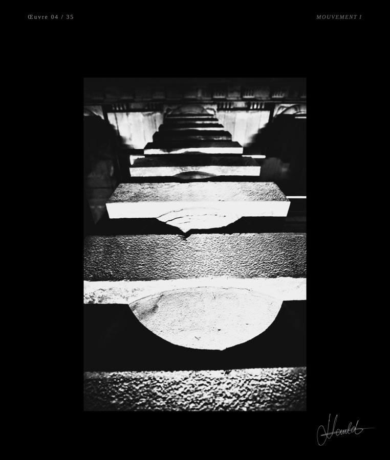 Ce qui tient encore, Vestiges Sacrés, Nauld Adjahuime